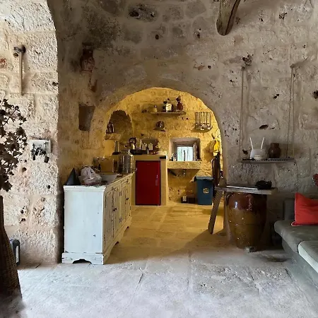 Holiday home Trullo Jazzo A *