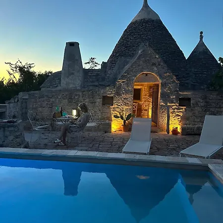 別荘 Trullo Jazzo A オストゥーニ